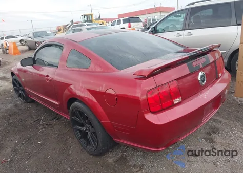 2006 Ford Mustang Gt z USA, uszkodzony, nr VIN 1ZVHT82H265227503